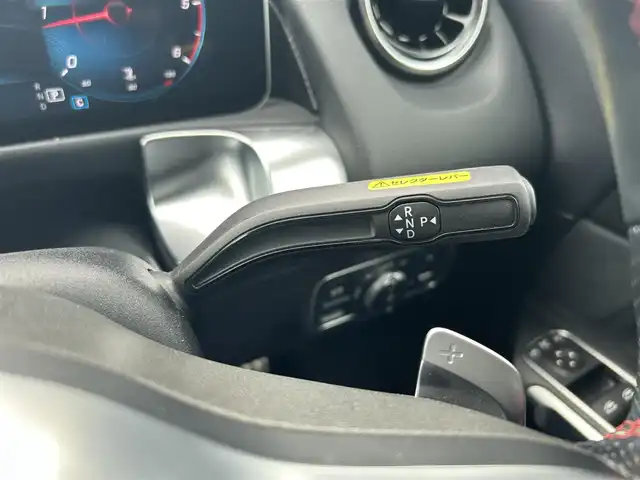 メルセデス・ベンツ ＧＬＢ２００ｄ AMGライン 滋賀県 2020(令2)年 2.2万km デジタルホワイト ＡＭＧライン/ハーフレザー/・メモリ付きパワーシート/・シートヒーター/レーダーセーフティＰＫＧ/ＡＣＣ/ＢＳＭ/３６０°カメラ/アンビエントライト/純正ナビ（ＢＴ／ＤＴＶ／）/ワイヤレスチャージ/純正19インチAW