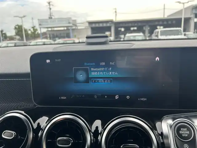 メルセデス・ベンツ ＧＬＢ２００ｄ AMGライン 滋賀県 2020(令2)年 2.2万km デジタルホワイト ＡＭＧライン/ハーフレザー/・メモリ付きパワーシート/・シートヒーター/レーダーセーフティＰＫＧ/ＡＣＣ/ＢＳＭ/３６０°カメラ/アンビエントライト/純正ナビ（ＢＴ／ＤＴＶ／）/ワイヤレスチャージ/純正19インチAW