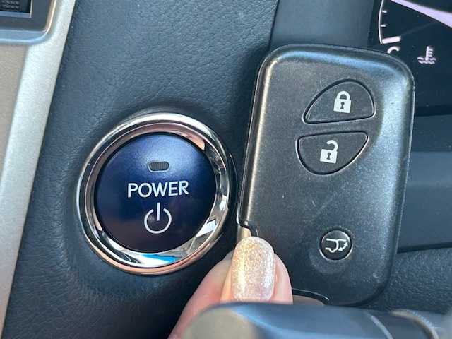 レクサス ＲＸ 宮城県 2013(平25)年 5.2万km ホワイトパールクリスタルシャイン 走行距離：51953km/モデリスタエアロ/１００Ｖ充電/サンルーフ/シートヒーター・エアシート/純正ナビ/追従機能付きクルーズコントロール/電動リアゲート/レザーシート/前後コーナーセンサー/純正フロアマット/純正アルミホイール/ＬＥＤライト/バックカメラ/ＥＴＣ/左サイドカメラ/ステアリングヒーター/純正ドアバイザー/ヘッドライトウォッシャー/AM・FM・TV・BT・AUX・USB・DISC・HDD