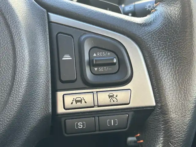 スバル インプレッサ ＸＶ 2．0i－L アイサイト 山形県 2016(平28)年 7.1万km ダークブルーパール 4WD/禁煙車/純正SDナビ/フルセグTV/AM/FM/Bluetooth接続/ドライブレコーダー/ETC車載器/バックカメラ/オートライト/レーンキープ/アイサイト/ブラインドスポットモニター/レーダークルーズコントロール/LEDヘッドライト/D/N席パワーシート/ハーフレザーシート/純正17インチアルミホイール/純正フロアマット/純正ドアバイザー