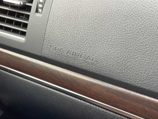 トヨタ ランドクルーザー ZX 山口県 2019(令1)年 5.7万km アティチュードブラックマイカ ワンオーナー/サンルーフ/茶レザーシート/前席/セカンドパワーシート/前席/セカンドシートヒーター/前席エアシート/サードシート電動格納/純正ナビ/DVD/CD/SD/MSV/USB/AUX/BT/純正フルセグTV/全周囲カメラ/純正LEDヘッドライト/純正フォグランプ/オートライト/オートハイビーム/純正２０インチアルミホイール/社外エアロ/ルーフレール/ウッドコンビステアリング/ステアリングヒーター/ステアリングスイッチ/クルーズコントロール/ウッド調パネル/衝突被害軽減ブレーキ/LDA/BSM/横滑り防止/コーナーセンサー/スマートキー×２/ビルトインETC2.0/純正フロアマット/トランクフロアマット/純正ドアバイザー/ドライブレコーダー/電動格納ウインカードアミラー(オート機能付き)