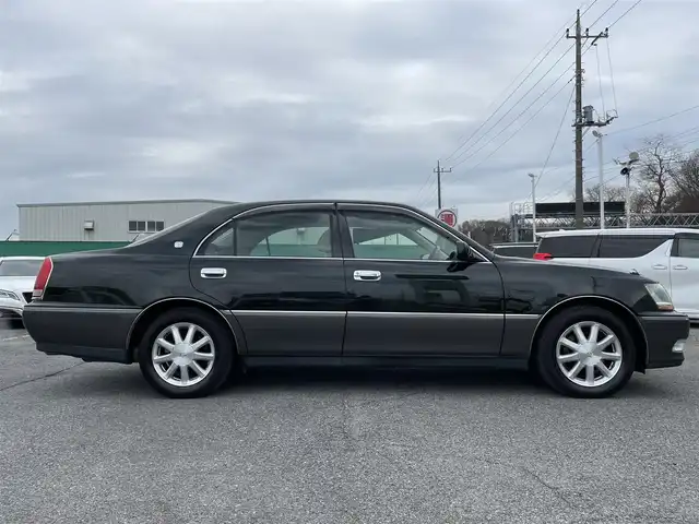 トヨタ クラウン マジェスタ Cタイプ 千葉県 2002(平14)年 5.3万km ブラキッシュグリーンマイカ ベージュ本革シート/純正ナビ/パワーシート/クルーズコントロール/純正キセノンヘッドライト/フォグランプ/ヘッドアップディスプレイ/純正16インチアルミホイール/電動リヤサンシェード/本革巻きステアリング/木目調パネル/サイド＆カーテンエアバッグ/ドアバイザー/新車時保証書