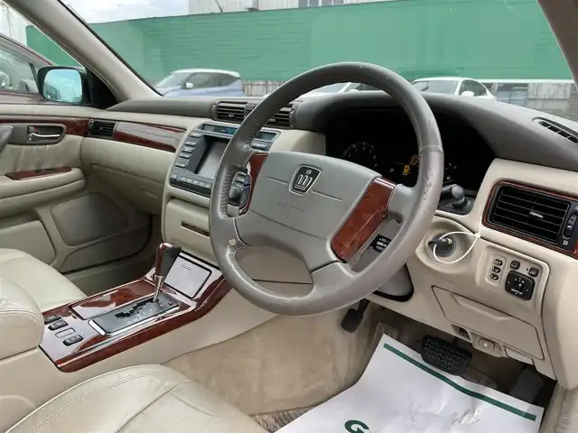 トヨタ クラウン マジェスタ Cタイプ 千葉県 2002(平14)年 5.3万km ブラキッシュグリーンマイカ ベージュ本革シート/純正ナビ/パワーシート/クルーズコントロール/純正キセノンヘッドライト/フォグランプ/ヘッドアップディスプレイ/純正16インチアルミホイール/電動リヤサンシェード/本革巻きステアリング/木目調パネル/サイド＆カーテンエアバッグ/ドアバイザー/新車時保証書