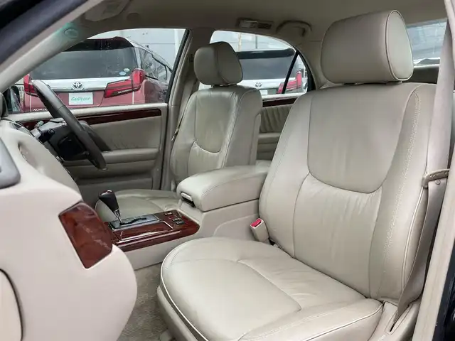 トヨタ クラウン マジェスタ Cタイプ 千葉県 2002(平14)年 5.3万km ブラキッシュグリーンマイカ ベージュ本革シート/純正ナビ/パワーシート/クルーズコントロール/純正キセノンヘッドライト/フォグランプ/ヘッドアップディスプレイ/純正16インチアルミホイール/電動リヤサンシェード/本革巻きステアリング/木目調パネル/サイド＆カーテンエアバッグ/ドアバイザー/新車時保証書