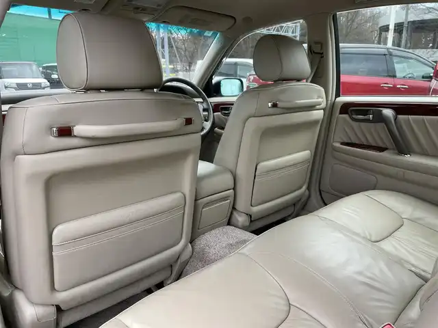 トヨタ クラウン マジェスタ Cタイプ 千葉県 2002(平14)年 5.3万km ブラキッシュグリーンマイカ ベージュ本革シート/純正ナビ/パワーシート/クルーズコントロール/純正キセノンヘッドライト/フォグランプ/ヘッドアップディスプレイ/純正16インチアルミホイール/電動リヤサンシェード/本革巻きステアリング/木目調パネル/サイド＆カーテンエアバッグ/ドアバイザー/新車時保証書