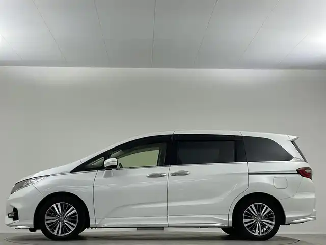 ホンダ オデッセイ G エアロ ホンダセンシング 埼玉県 2018(平30)年 1.7万km プラチナホワイトパール 純正９型ナビ　両側電動　Ｂカメラ　ＥＴＣ　フルセグＴＶ　アダプティブクルーズコントロール　レーンキープ　ＬＥＤヘッドライト　純正フロアマット　スマートキー　ＨＤＭＩ　Ｂｌｕｅｔｏｏｔｈ