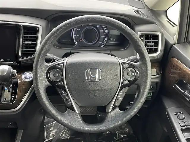 ホンダ オデッセイ G エアロ ホンダセンシング 埼玉県 2018(平30)年 1.7万km プラチナホワイトパール 純正９型ナビ　両側電動　Ｂカメラ　ＥＴＣ　フルセグＴＶ　アダプティブクルーズコントロール　レーンキープ　ＬＥＤヘッドライト　純正フロアマット　スマートキー　ＨＤＭＩ　Ｂｌｕｅｔｏｏｔｈ
