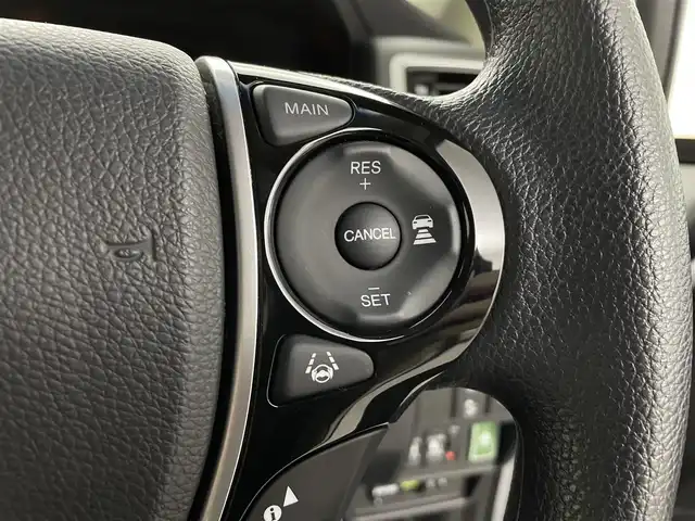 ホンダ オデッセイ G エアロ ホンダセンシング 埼玉県 2018(平30)年 1.7万km プラチナホワイトパール 純正９型ナビ　両側電動　Ｂカメラ　ＥＴＣ　フルセグＴＶ　アダプティブクルーズコントロール　レーンキープ　ＬＥＤヘッドライト　純正フロアマット　スマートキー　ＨＤＭＩ　Ｂｌｕｅｔｏｏｔｈ