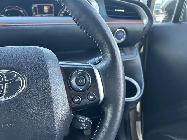 トヨタ シエンタ ハイブリッド ファンベースG 栃木県 2020(令2)年 5.5万km ベージュ トヨタセーフティセンス/・プリクラッシュセーフティ/・レーンディパーチャーアラート/・オートマチックハイビーム/・パーキングサポートブレーキ/・先行車発進お知らせ機能/・クリアランスソナー/純正SDナビ/・フルセグTV/・CD/DVD/BT/・SD/AM.FM/パノラミックビューモニター/ビルトインETC/純正ドライブレコーダー/両側電動スライドドア/クルーズコントロール/ステアリングヒーター/革巻きステアリング/ステアリングスイッチ/D/N席シートヒーター/スマートキー×２/プッシュスタート/LEDヘッドライト/フォグランプ/オートライト/純正フロアマット/純正ドアバイザー/横滑り防止システム/電動格納ウィンカーミラー