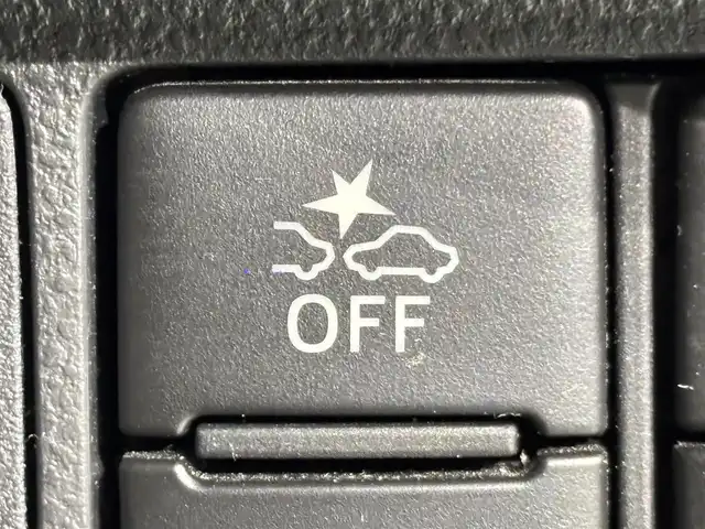 ダイハツ キャスト アクティバ X リミテッド SAⅢ 愛知県 2018(平30)年 7.5万km パールホワイトⅢ 純正ナビ　/(FM/AM/SD/フルセグTV//衝突軽減ブレーキ/シートヒーター　/ビルトインＥＴＣ　/バックカメラ　/オートマチックハイビーム　/アイドリングストップ　/ドライブレコーダー　/盗難防止　/プッシュスタート/　　-スマートキー　/横滑り防止　/純正フロアマット/アクセサリーソケット