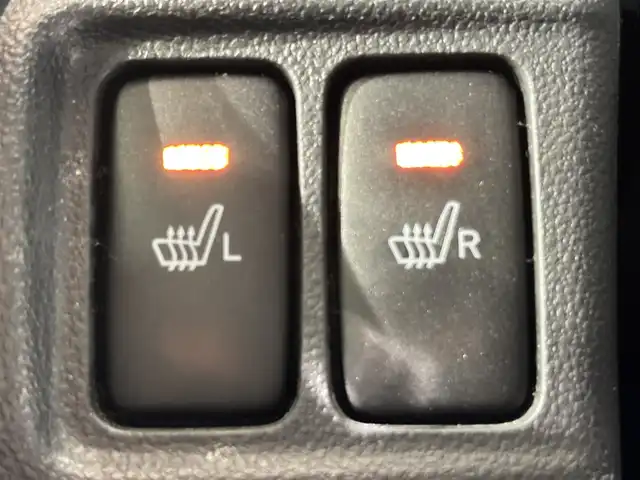 ダイハツ キャスト アクティバ X リミテッド SAⅢ 愛知県 2018(平30)年 7.5万km パールホワイトⅢ 純正ナビ　/(FM/AM/SD/フルセグTV//衝突軽減ブレーキ/シートヒーター　/ビルトインＥＴＣ　/バックカメラ　/オートマチックハイビーム　/アイドリングストップ　/ドライブレコーダー　/盗難防止　/プッシュスタート/　　-スマートキー　/横滑り防止　/純正フロアマット/アクセサリーソケット