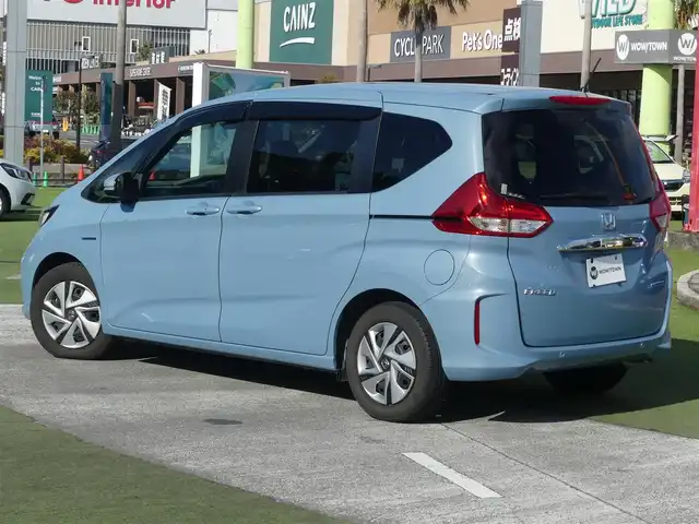 ホンダ フリード ハイブリット G ホンダセンシング 千葉県 2020(令2)年 2.8万km シーグラスブルーパール ホンダセンシング/・衝突軽減ブレーキ（CMBS）/・車線維持支援システム（LKAS）/・アダプティブクルーズコントロール（ACC）/・後方誤発進抑制機能/・誤発進抑制機能/両側パワースライドドア/前席シートヒーター/純正メモリーナビ/地デジTV/【DVD/CD再生機能　Bluetooth接続】/バックカメラ/ドライブレコーダー（前後撮影）/ETC/LEDヘッドライト/ウインカーミラー/リアコーナーセンサー/サイド/カーテンエアバッグ/Honda スマートキー