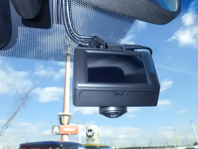 ホンダ フリード ハイブリット G ホンダセンシング 千葉県 2020(令2)年 2.8万km シーグラスブルーパール ホンダセンシング/・衝突軽減ブレーキ（CMBS）/・車線維持支援システム（LKAS）/・アダプティブクルーズコントロール（ACC）/・後方誤発進抑制機能/・誤発進抑制機能/両側パワースライドドア/前席シートヒーター/純正メモリーナビ/地デジTV/【DVD/CD再生機能　Bluetooth接続】/バックカメラ/ドライブレコーダー（前後撮影）/ETC/LEDヘッドライト/ウインカーミラー/リアコーナーセンサー/サイド/カーテンエアバッグ/Honda スマートキー