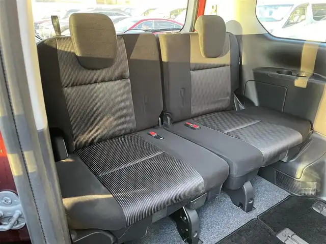 日産 セレナ e－パワー ハイウェイスター V 群馬県 2021(令3)年 8.2万km マルーンレッド 2トーン 安全装備/・衝突軽減ブレーキ/・プロパイロット/・レーンキープアシスト/・ブラインドスポットモニター/・オートハイビーム/・オートライト/・横滑り防止/純正9インチナビ/・AM/FM/フルセグTV/・Bluetooth/SD/・CD/DVD/BR/バックカメラ/両側電動スライドドア/ドライブレコーダー/LEDヘッドライト/LEDフォグランプ/ETC/純正ドアバイザー/純正フロアマット/スマートキー/プッシュスタート