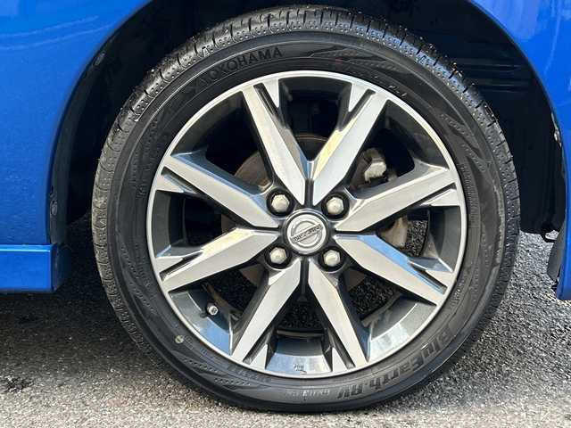 日産 デイズ ルークス ハイウェイスター Gターボ 埼玉県 2018(平30)年 4.3万km オーシャンブルーP 登録時42692km/純正メモリナビ/フルセグ/BT/CD/DVD/iPod/アラウンドビューモニター/衝突被害軽減ブレーキ/レーンキープアシスト/横滑り防止装置/アイドリングストップ/クルーズコントロール/コーナーセンサー/ETC/ドライブレコーダー/プッシュスタート/サーキュレーター/両側パワースライドドア/電動格納ミラー/ウィンカーミラー/オートライト/オートマチックハイビーム/純正フロアマット/LEDヘッドライト/フォグランプ/純正15インチアルミホイール/スマートキー/保証書/取説/ナビ取説