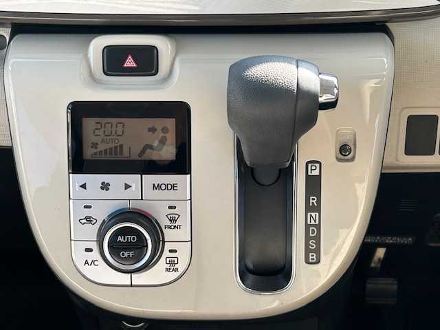 ダイハツ ムーヴ キャンバス G メイクアップ SA Ⅲ 茨城県 2018(平30)年 5.4万km スムースグレーマイカメタリック/ファイアークォーツレッドメタリック 2トーン 社外ナビゲーション/CD/DVD/Bluetooth/フルセグTV/バックカメラ/スマートアシストIII/・衝突警報機能/・衝突回避支援ブレーキ機能/・車線逸脱警報機能	/・誤発進抑制機能(前方)	/・誤発進抑制機能(後方)	/・先行車発進お知らせ機能	/・オートハイビーム	/ETC/両側パワースライドドア/社外AW/オートライト/LEDヘッドライト/保証書、取扱説明書