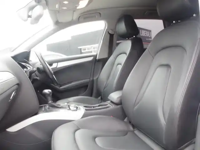 アウディ Ａ４ アバント 2．0 TFSIクワトロ 岩手県 2016(平28)年 5.1万km グレイシアホワイトメタリック アダプティブクルーズ/Audiブレーキプレワーニング/サイドアシスト /レーンアシスト/純正MMIナビ/フルセグTV/バックカメラ/パーキングエイド/アドバンストキー /ETC/黒革シート/パワーシート/シートヒーター/パワーテールゲート/キセノンライト