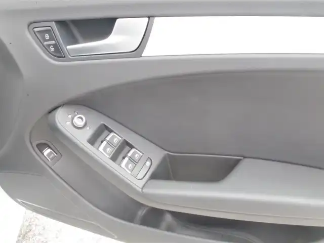 アウディ Ａ４ アバント 2．0 TFSIクワトロ 岩手県 2016(平28)年 5.1万km グレイシアホワイトメタリック アダプティブクルーズ/Audiブレーキプレワーニング/サイドアシスト /レーンアシスト/純正MMIナビ/フルセグTV/バックカメラ/パーキングエイド/アドバンストキー /ETC/黒革シート/パワーシート/シートヒーター/パワーテールゲート/キセノンライト