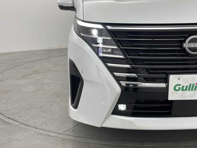日産 セレナ e－パワー ハイウェイスター V 群馬県 2025(令7)年 0.1万km未満 プリズムホワイト 登録済未使用車　12.3型ナビ　全周囲カメラ　デジタルインナーミラー　ワイヤレス充電器　ビルトインETC2.0 衝突被害軽減ブレーキ　プロパイロット　アダプティブLEDヘッドライト　ドラレコ　禁煙車