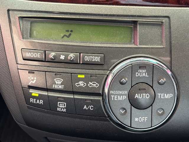 トヨタ エスティマ アエラス Gエディション 埼玉県 2011(平23)年 9.6万km グレーメタリック フリップダウンモニター/SDナビ/　　CD/DVD/BT/AUX/バックカメラ/両側パワースライドドア/クルーズコントロール/HIDオートライト/純正17インチアルミホイール/ステアリングスイッチ/アイドリングストップ/スマートキー2本/ビルトインETC/禁煙車