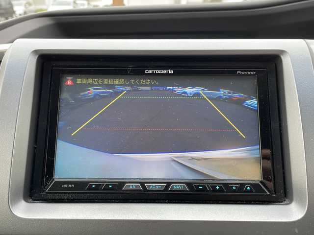 ホンダ ステップワゴン スパーダ Z クールスピリット 道北・旭川 2013(平25)年 7万km ホワイトオーキッドパール ・社外ナビ（CD、DVD、SD、BT、TV、ラジオ）/・バックモニター/・スマートキー/・スペアキー/・エンジンスターター/・アイドリングストップ/・フロントデアイサー/・ミラーヒーター/・クルーズコントロール/・パドルシフト/・両側パワースライドドア/・ハーフレザーシート/・純正フロアマット/・ドアバイザー/・HIDヘッドライト/・フォグランプ/・冬タイヤ積み込み/・４WD/・取扱説明書/・保証書