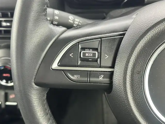 スズキ ジムニー XC 愛知県 2024(令6)年 1.7万km ミディアムグレー 4WD/インタークーラー付ターボ/純正8インチSDナビ/フルセグTV/ドライブレコーダー/デジタルインナーミラー/ETC/ステアリングリモコン/クルーズコントロール/アイドリングストップ/フルフラットシート/シートヒーター/背面タイヤ/純正センターホイールキャップ/コーナーセンサー/デュアルセンサーブレーキサポート/誤発信抑制機能/車線逸脱警報機能/取扱説明書/保証書/スマートキー/スペアキー