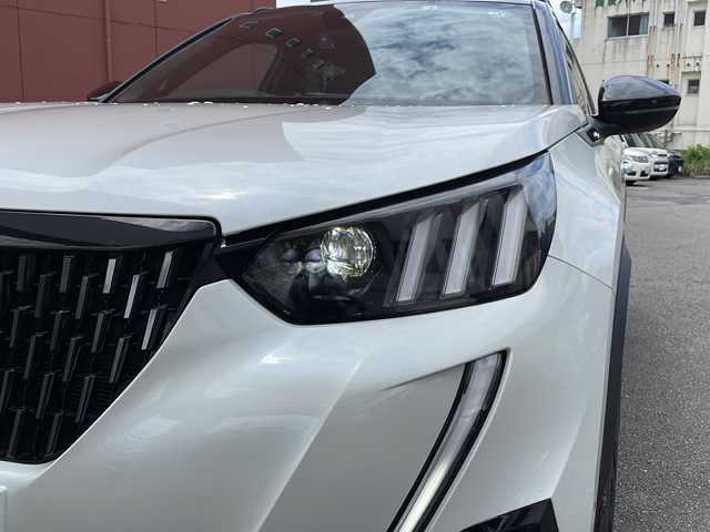 プジョー ２００８ GTパック ブルー HDi 宮崎県 2022(令4)年 2.9万km 白Ⅱ 純正オーディオ/BT/USB/AMFM/ETC/バックカメラ/サンルーフ/ブラックレザーシート/シートヒーター/D席パワーシート/パドルシフト/ドライブレコーダー/追従クルーズコントロール