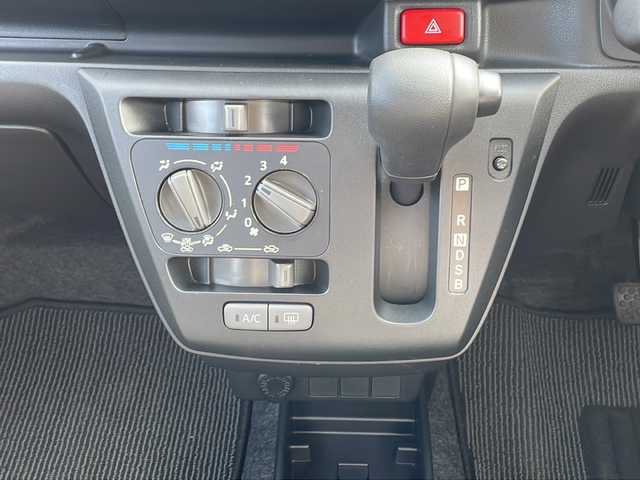 ダイハツ ミラ イース L SAⅢ 青森県 2023(令5)年 1.1万km ホワイト 4WD/純正オーディオ/CK-W70D/CD・FM・AM・AUX/スマートアシストIII/衝突回避支援ブレーキ/車線逸脱警報機能/誤発進抑制制御機能/オートハイビーム/前後コーナーセンサー/純正ドライブレコーダー/リモコンキー/規格外14インチアルミ/スペアキー/純正フロアマット
