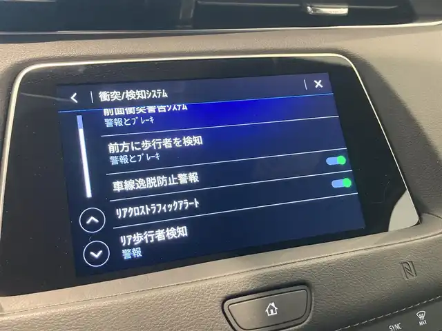 キャデラック ＸＴ４ プレミアム 熊本県 2021(令3)年 3.5万km 黒 ・スマートキー/・プッシュスタート/・前面衝突警告ブレーキ/・レーンキープアシスト/・リアクロストラフィックアラート/・リア歩行書検知/・パーキングセンサー/・オートハイビーム/・クルーズコントロール(追従式)/・黒革シート/・前席パワーシート/・全席シートヒーター /・純正ディスプレイオーディオ/　【Bluetooth・USB・AppleCarPlay・AndroidAuto】/・全方位カメラ/・ETC/・ドライブレコーダー(全方位録画)/・デジタルインナーミラー/・パワーバックドア/・LEDヘッドランプ/・純正マット/・保証書/取説
