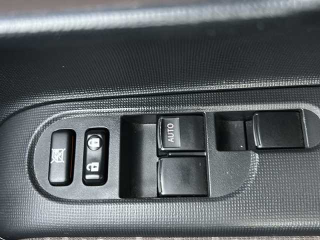 トヨタ ポルテ F 石川県 2015(平27)年 5.8万km ダークブラウンマイカメタリック 社外ナビ（MDV-L401)/地デジ/社外ETC/ドライブレコーダー/パワースライドドア/横滑り防止装置/ハロゲンヘッドライト/USB入力端子/ダブルエアバック/リモコンキー/SDミュージックサーバー