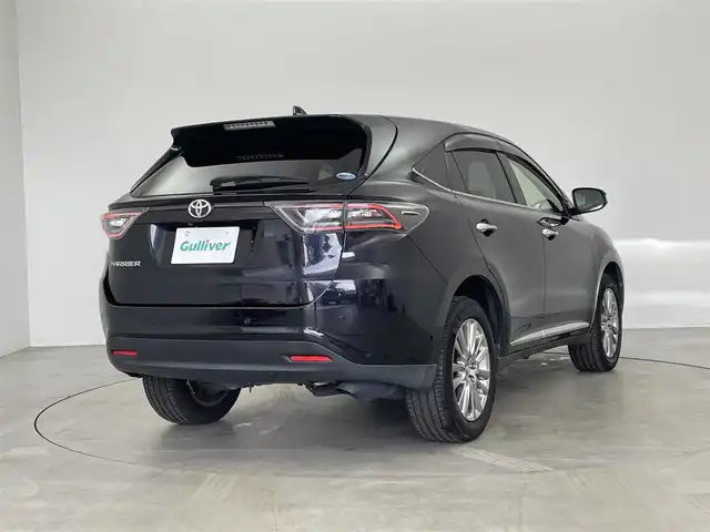 トヨタ ハリアー プレミアム 埼玉県 2017(平29)年 4.9万km スパークリングブラックパールクリスタルシャイン 純正9インチＳＤナビ/ CD DVD Bluetooth USB HDMI SD 地デジTV/バックカメラ/プリクラッシュセーフティ/アイドリングストップ/パワーバックドア/レーダークルーズコントロール/オートＬＥＤライト/オートハイビーム/ビルトインＥＴＣ２．０/パワーシート/純正18インチアルミホイール