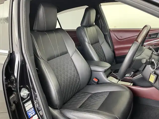 トヨタ ハリアー プレミアム 埼玉県 2017(平29)年 4.9万km スパークリングブラックパールクリスタルシャイン 純正9インチＳＤナビ/ CD DVD Bluetooth USB HDMI SD 地デジTV/バックカメラ/プリクラッシュセーフティ/アイドリングストップ/パワーバックドア/レーダークルーズコントロール/オートＬＥＤライト/オートハイビーム/ビルトインＥＴＣ２．０/パワーシート/純正18インチアルミホイール