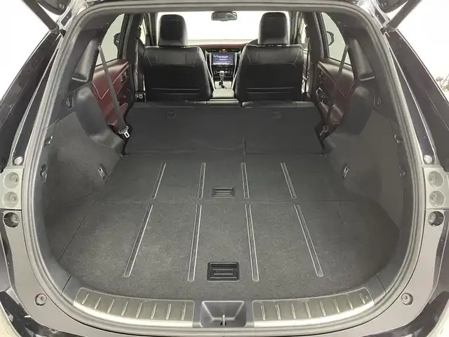 トヨタ ハリアー プレミアム 埼玉県 2017(平29)年 4.9万km スパークリングブラックパールクリスタルシャイン 純正9インチＳＤナビ/ CD DVD Bluetooth USB HDMI SD 地デジTV/バックカメラ/プリクラッシュセーフティ/アイドリングストップ/パワーバックドア/レーダークルーズコントロール/オートＬＥＤライト/オートハイビーム/ビルトインＥＴＣ２．０/パワーシート/純正18インチアルミホイール