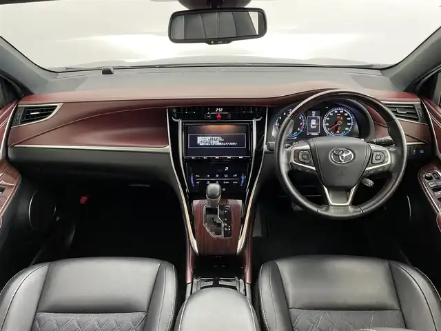 トヨタ ハリアー プレミアム 埼玉県 2017(平29)年 4.9万km スパークリングブラックパールクリスタルシャイン 純正9インチＳＤナビ/ CD DVD Bluetooth USB HDMI SD 地デジTV/バックカメラ/プリクラッシュセーフティ/アイドリングストップ/パワーバックドア/レーダークルーズコントロール/オートＬＥＤライト/オートハイビーム/ビルトインＥＴＣ２．０/パワーシート/純正18インチアルミホイール