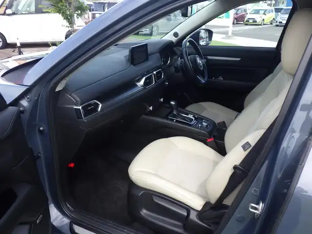 マツダ ＣＸ－５ 20S シルクベージュセレ 千葉県 2020(令2)年 4.3万km ポリメタルグレーM スマートシティブレーキサポート/ブラインドスポットモニタリング/レーンキープ・アシスト・システム/アクティブ・ドライビング・ディスプレイ/パワーバックドア/ハーフレザーシート/運転席パワーシート/前席シートヒーター/純正SDナビ/地デジTV/【DVD/CD再生機能　Bluetooth接続】/360°ビュー・モニター/革巻きステアリング/ステアリングスイッチ/パドルシフト/ETC/LEDヘッドライト/フォグライト/ウインカーミラー/コーナーセンサー/純正19インチアルミホイル/アドバンストキーレスエントリー