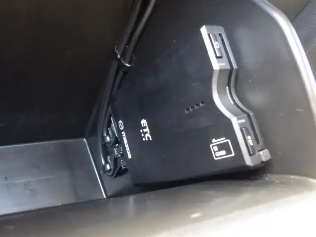 マツダ ＣＸ－５ 20S シルクベージュセレ 千葉県 2020(令2)年 4.3万km ポリメタルグレーM スマートシティブレーキサポート/ブラインドスポットモニタリング/レーンキープ・アシスト・システム/アクティブ・ドライビング・ディスプレイ/パワーバックドア/ハーフレザーシート/運転席パワーシート/前席シートヒーター/純正SDナビ/地デジTV/【DVD/CD再生機能　Bluetooth接続】/360°ビュー・モニター/革巻きステアリング/ステアリングスイッチ/パドルシフト/ETC/LEDヘッドライト/フォグライト/ウインカーミラー/コーナーセンサー/純正19インチアルミホイル/アドバンストキーレスエントリー
