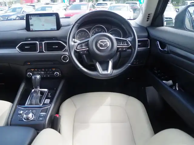 マツダ ＣＸ－５ 20S シルクベージュセレ 千葉県 2020(令2)年 4.3万km ポリメタルグレーM スマートシティブレーキサポート/ブラインドスポットモニタリング/レーンキープ・アシスト・システム/アクティブ・ドライビング・ディスプレイ/パワーバックドア/ハーフレザーシート/運転席パワーシート/前席シートヒーター/純正SDナビ/地デジTV/【DVD/CD再生機能　Bluetooth接続】/360°ビュー・モニター/革巻きステアリング/ステアリングスイッチ/パドルシフト/ETC/LEDヘッドライト/フォグライト/ウインカーミラー/コーナーセンサー/純正19インチアルミホイル/アドバンストキーレスエントリー