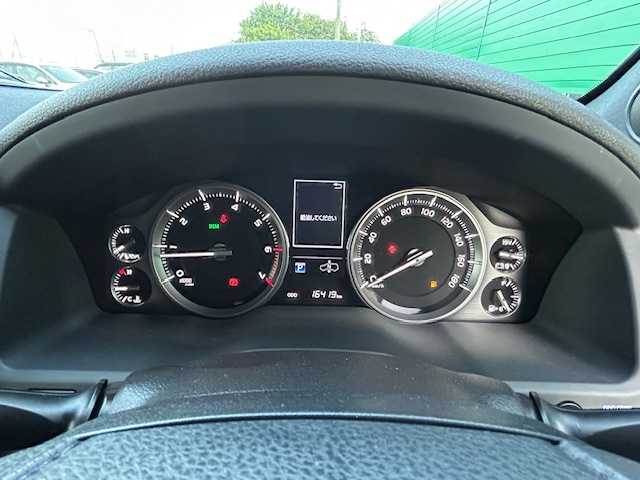 トヨタ ランドクルーザー ZX 茨城県 2018(平30)年 1.7万km アティチュードブラックマイカ モデリスタエアロ、マフラー/サンルーフ/純正メーカーOPナビ/CD/DVD/Bluetooth/フルセグ/バックカメラ/トヨタセーフティセンス/・プリクラッシュセーフティ/・レーンディパーチャーアラート/・オートマチックハイビーム/・レーダークルーズコントロール/ブラインドスポットモニター/クリアランスソナー/社外レーダー/ビルトインETC2.0/前方ドライブレコーダー/パワーバックドア/全席パワーシート/前席シートヒーター/エアシート/純正20インチAW/オートライト/LEDヘッドライト