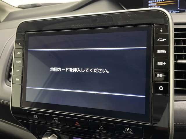 日産 セレナ e－パワー ハイウェイスター V 宮崎県 2020(令2)年 5.9万km ブリリアントホワイトパール 2トーン 禁煙車/プロパイロット/・電動パーキングブレーキ/オートブレーキホールド/・ステアリングスイッチ/純正11インチフリップダウンモニター/純正10インチナビ/（CD/DVD/BD/フルセグ/BT/SD/MSV/USB/HDMI）/純正ビルトインETC2.0/純正ドライブレコーダー（DJ4-D）/社外GPSレーダー探知機/インテリジェントアラウンドビューモニター/ハンズフリー両側パワースライドドア/エマージェンシーブレーキ/踏み間違い防止機能（前後）/車線逸脱警報/オートハイビーム/LEDヘッドライト/フォグランプ/リアオートエアコン/リアロールシェード/シートバックテーブル（セカンド/サード）/充電用USBポート（タイプA）5口/純正16インチアルミホイール/純正フロアマット/純正ドアバイザー