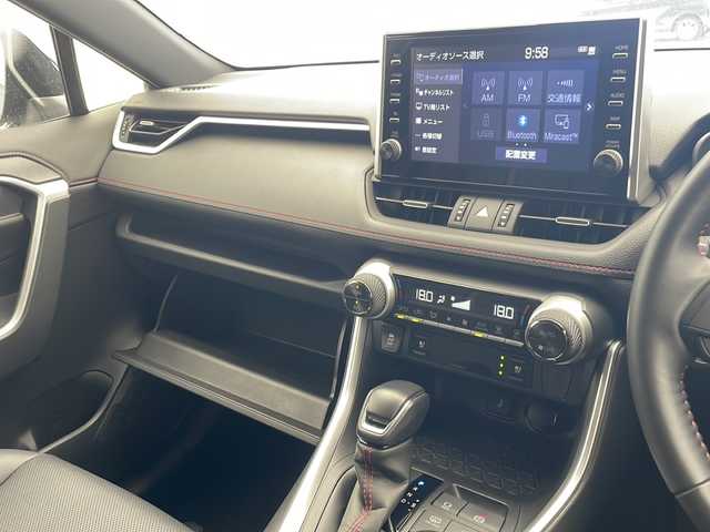 トヨタ ＲＡＶ４ ＰＨＶ G Z 沖縄県 2021(令3)年 5万km アティチュードブラックマイカ 純正9インチディスプレイオーディオ/ナビ/Bluetooth接続/フルセグTV/USB/パノラミックビューモニター/ビルトインETC/ドライブレコーダー（DC-DR652）/デジタルインナーミラー/プリクラッシュセーフティ/レーダークルーズコントロール/レーンキープアシスト/クリアランスソナー/ブラインドスポットモニター/パワーバックドア/合皮シート/前席パワーシート/前席シートヒーター/前席シートエアコン/純正18インチAW/純正フロアマット/プッシュスタート/スマートキー