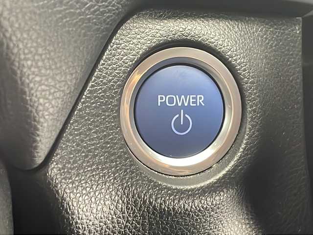 トヨタ ＲＡＶ４ ＰＨＶ G Z 沖縄県 2021(令3)年 5万km アティチュードブラックマイカ 純正9インチディスプレイオーディオ/ナビ/Bluetooth接続/フルセグTV/USB/パノラミックビューモニター/ビルトインETC/ドライブレコーダー（DC-DR652）/デジタルインナーミラー/プリクラッシュセーフティ/レーダークルーズコントロール/レーンキープアシスト/クリアランスソナー/ブラインドスポットモニター/パワーバックドア/合皮シート/前席パワーシート/前席シートヒーター/前席シートエアコン/純正18インチAW/純正フロアマット/プッシュスタート/スマートキー