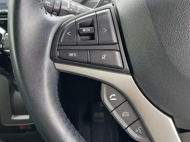 スズキ ソリオ バンディット HV MV 東京都 2019(平31)年 7万km スーパーブラックパール 社外ナビ/全方位モニター/ビルトインETC/両側パワースライドドア/シートヒーター/パドルシフト/衝突軽減ブレーキ/レーンキープアシスト/レーダークルーズコントロール/スマートキー/純正15インチAW