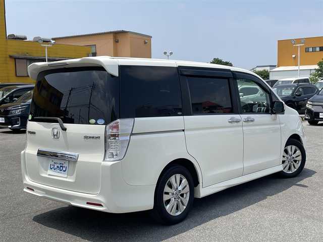 ホンダ ステップワゴン スパーダ Z 佐賀県 2011(平23)年 7.2万km プレミアムホワイトパール (株)IDOMが運営する【じしゃロン佐賀店】の自社ローン専用車両になります。/こちらは現金またはオートローンご利用時の価格です。自社ローンご希望の方は別途その旨お申付け下さい/・８人乗り　/・両側電動スライドドア　/・ＥＴＣ