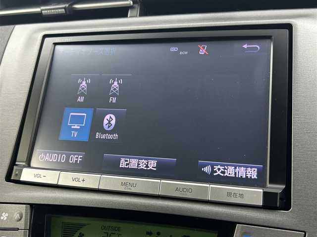トヨタ プリウス S 千葉県 2014(平26)年 6.4万km シルバーM 純正ナビ/フルセグTV　Bluetooth　AM/FM/バックカメラ/ETC/オートライト/純正アルミホイール/純正フロアマット/電動格納ミラー/パワーステアリング/パワーウインドウ/オートエアコン/スマートキー/プッシュスタート