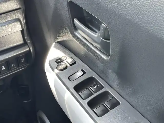 スズキ ハスラー X ターボ 道東・釧路十勝 2016(平28)年 5.8万km ブルーイッシュブラックパール3 4WD/純正ナビ/フルセグTV/アラウンドビューカメラ/衝突軽減ブレーキ/HIDヘッドライト/シートヒーター (D/N)/夏タイヤ4本積込/プッシュスタート/スマートキー/ダウンヒルアシストコントロール/ドアバイザー/純正フロアマット/革巻きステアリング