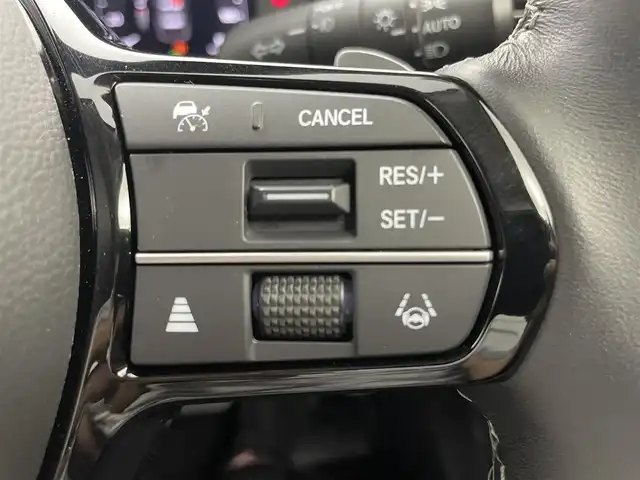 ホンダ ＺＲ－Ｖ ハイブリッド e:HEV Z 茨城県 2023(令5)年 2.6万km クリスタルブラックパール 純正9型ナビ/全周囲カメラ/フルセグ/BOSEプレミアムサウンドシステム/ワイヤレス充電器/衝突被害軽減ブレーキ/車線逸脱抑制装置/レーダークルーズコントロール/オートマチックハイビーム/クリアランスソナー/BSI/ETC2.0/シートヒーター/ステアリングヒーター/純正18インチAW/LEDヘッドライト/スマートキー