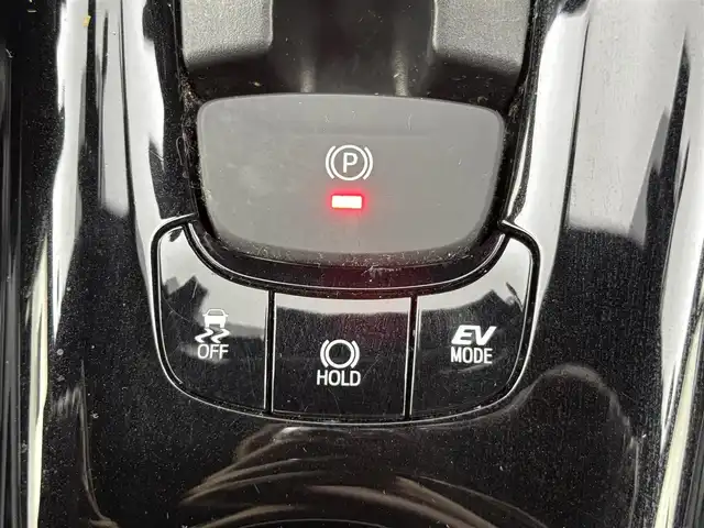 トヨタ Ｃ－ＨＲ G LEDエディション 福井県 2017(平29)年 4.8万km メタルストリームM 純正ナビゲーション/型式：NSZT-Y66T/【AM/FM/CD/Bluetooth/フルセグTV】/バックカメラ/ETC/衝突軽減ブレーキ/クルーズコントロール（追従有）/車線逸脱警報機能/ハーフレザーシート/シートヒーター（運転席/助手席）/オートライト/LEDヘッドライド/フォグランプ/プッシュスタート/スマートキー/スペアキー/純正フロアマット/ドアバイザー