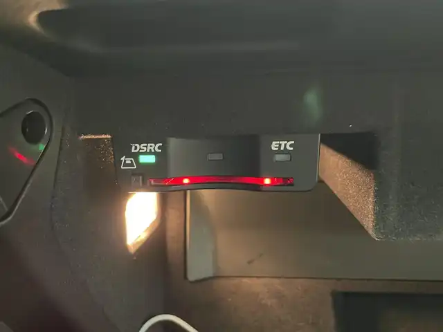 アウディ Ａ３ スポーツバック 1．4 TFSI 滋賀県 2016(平28)年 11.2万km 白 純正ナビ/【Bluetooth.CD.DVD.フルセグTV】/バックカメラ/衝突軽減ブレーキ/レーダークルーズコントロール/クリアランスソナー/電子パーキング/オートライト/HIDヘッドライト/ステアリングスイッチ/ETC/スマートキー/スペアキー