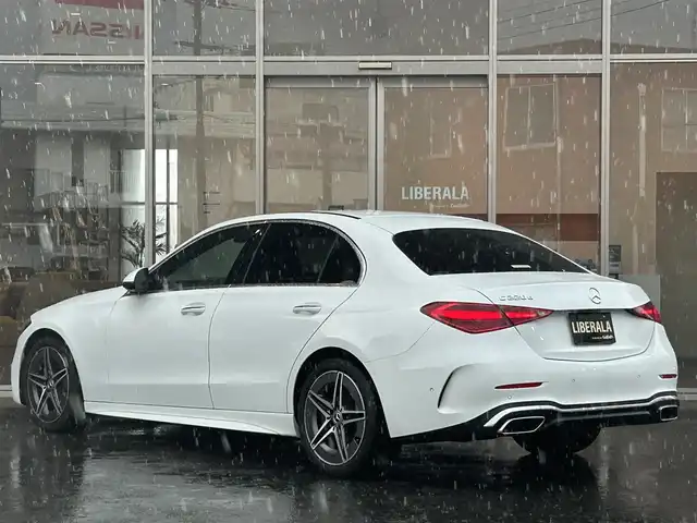 メルセデス・ベンツ Ｍ・ベンツ Ｃ２２０ｄ アバンギャルド　AMGライン 福岡県 2022(令4)年 3.3万km パール ベーシックＰＫＧ　/ＡＭＧラインＰＫＧ　/アンビエントライト　/ＡＣＣ　/ＢＳＭ　/ＨＵＤ　/純正ナビ／ＴＶ　/３６０°カメラシステム　/Ｂｌｕｅｔｏｏｔｈ　/パドルシフト　/前後ドラレコ　/純正１８インチＡＷ