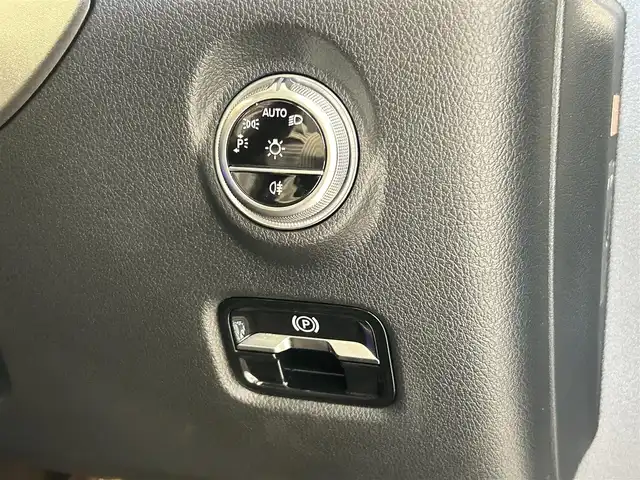 メルセデス・ベンツ Ｍ・ベンツ Ｃ２２０ｄ アバンギャルド　AMGライン 福岡県 2022(令4)年 3.3万km パール ベーシックＰＫＧ　/ＡＭＧラインＰＫＧ　/アンビエントライト　/ＡＣＣ　/ＢＳＭ　/ＨＵＤ　/純正ナビ／ＴＶ　/３６０°カメラシステム　/Ｂｌｕｅｔｏｏｔｈ　/パドルシフト　/前後ドラレコ　/純正１８インチＡＷ